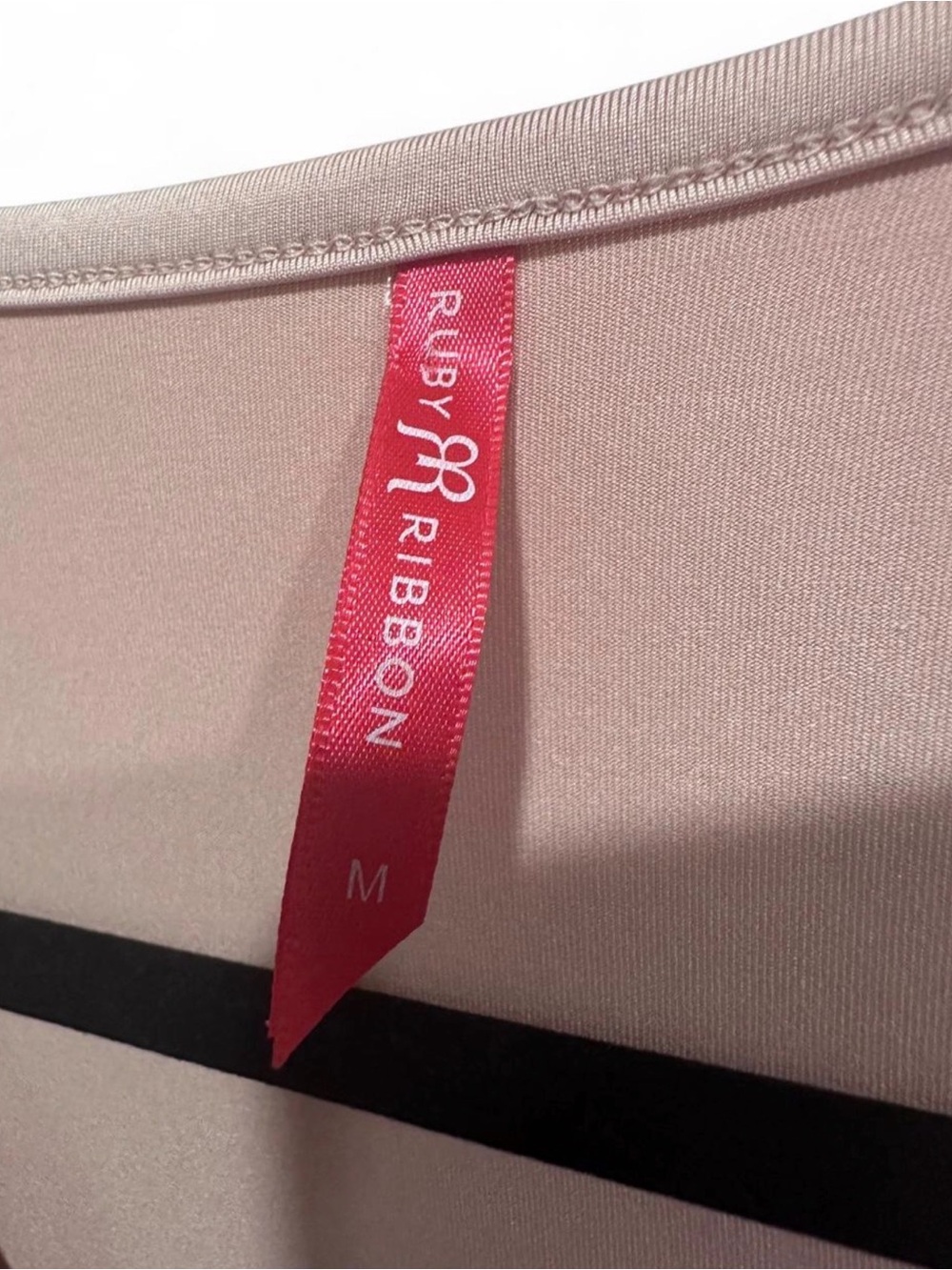 Ruby Ribbon Ruched Scoop Neck Top - Dusty Rose - Picture 2 of 6